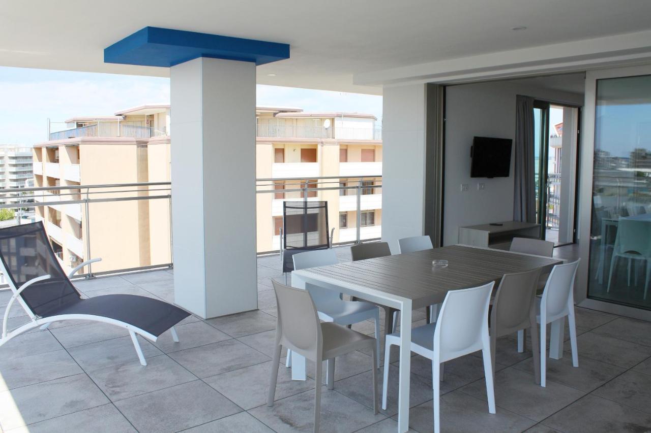 Nashira Apartments Lignano Sabbiadoro Eksteriør billede