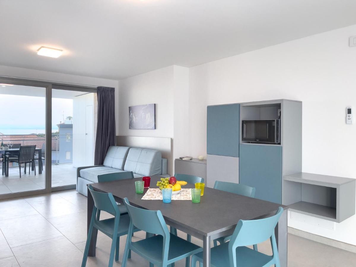 Nashira Apartments Lignano Sabbiadoro Eksteriør billede